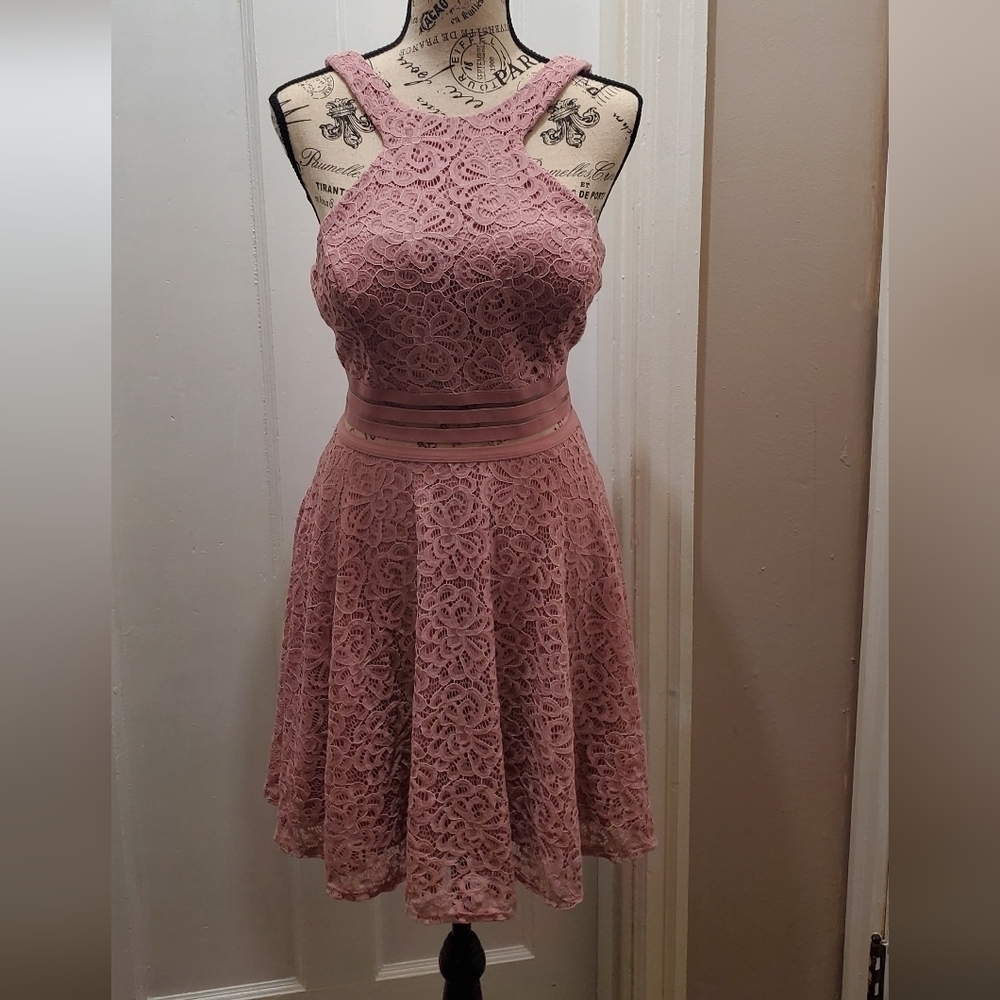 Dusty Pink Dress🌴